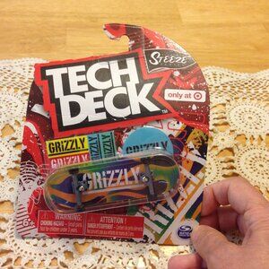 Tech Deck Grizzly  Steeze Spin Master Series Fingerboard  Toy, Collectible